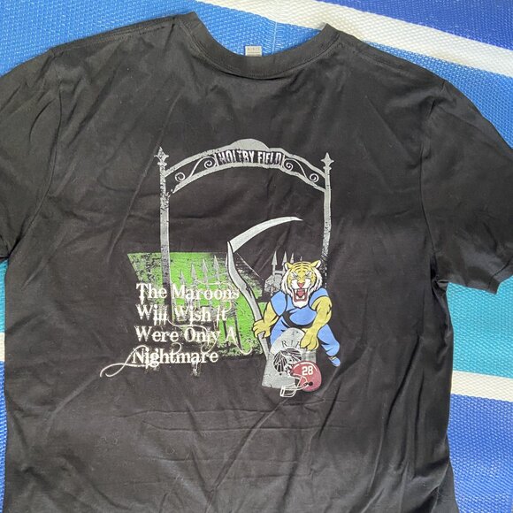 Large Gildan Softstyle Teeshirt Graphics Holtby Field (The Maroons Will Wish It - Picture 2 of 7